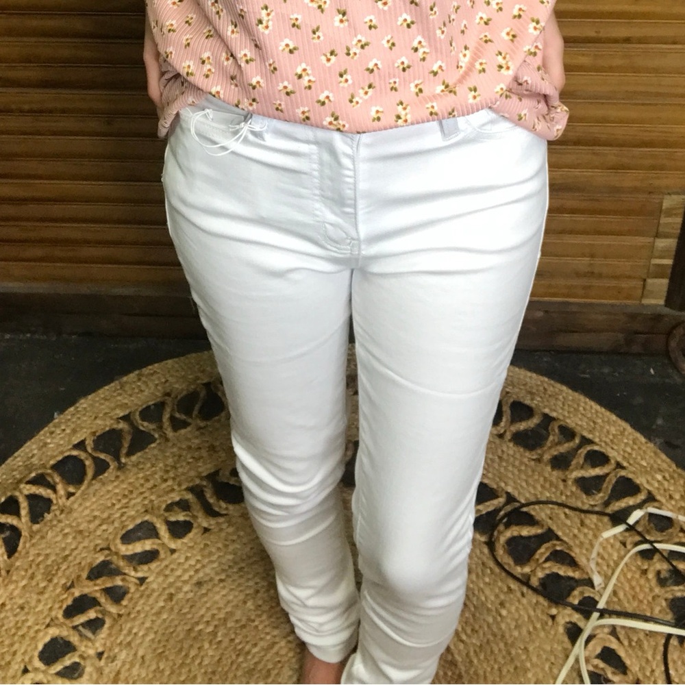 KanCan White Skinny Jeans with Stretch